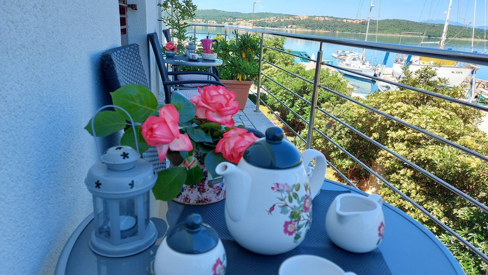 Apartments and rooms Mara