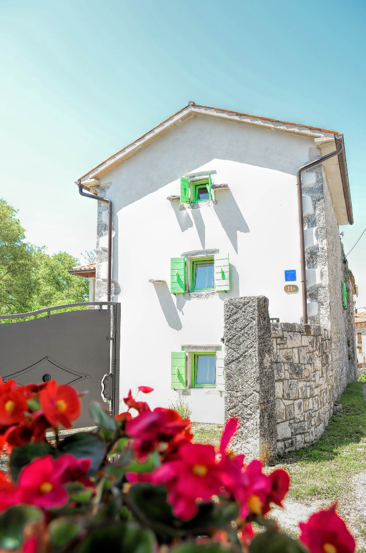 Stone House Vita